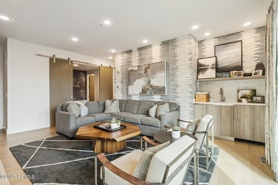 Enjoy this premiere location in Canyons Village with true ski-in - photo 33
