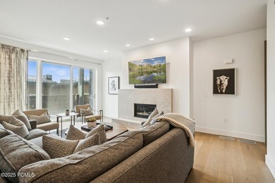 Enjoy this premiere location in Canyons Village with true ski-in - photo 34