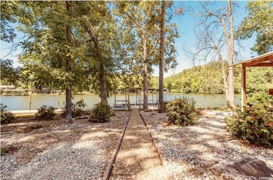 This beautifully updated Lake Hamilton home offers the perfect - photo 38