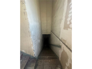 Great Investment Property!! Consist of 5 commercial spaces - photo 40