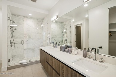 Enjoy this premiere location in Canyons Village with true ski-in - photo 46