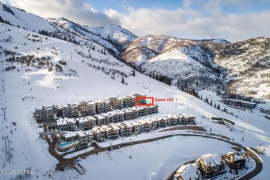 Enjoy this premiere location in Canyons Village with true ski-in - photo 57