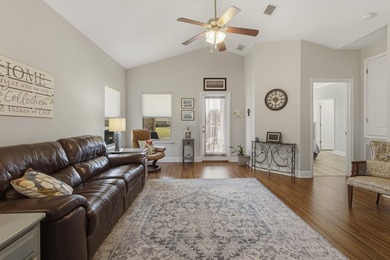 Experience Pond Life in Passages! Well cared for property with - photo 14