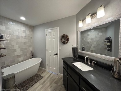Luxury Riverfront living at The Cove at Canterbury. Discover - photo 16