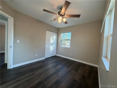 Cute as a button and move-in ready! This charming home is the - photo 18