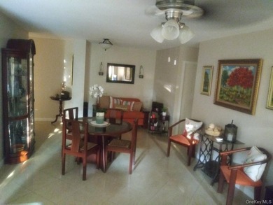 Beautiful 3 bedrooms CO-OP with 1.5 bath and laundry facility on - photo 27