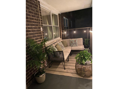 Beautiful 3 bedrooms CO-OP with 1.5 bath and laundry facility on - photo 28