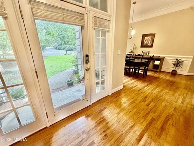 Gorgeous custom built 1 level hard coat stucco home located on - photo 33
