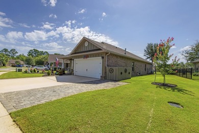 Experience Pond Life in Passages! Well cared for property with - photo 35