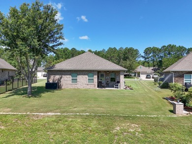 Experience Pond Life in Passages! Well cared for property with - photo 36