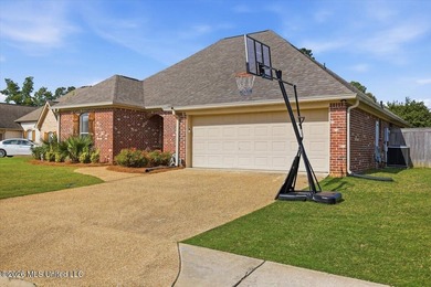 Welcome to 424 Glendale Place in the highly sought-after Hidden - photo 2