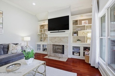Welcome to 424 Glendale Place in the highly sought-after Hidden - photo 9