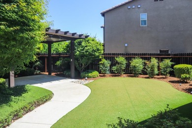 Copper River Beauty on Premium Lot! This immaculate two-story - photo 6