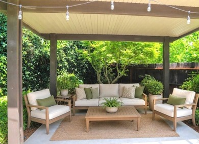 Copper River Beauty on Premium Lot! This immaculate two-story - photo 7