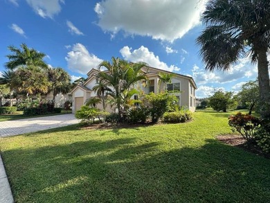 Isles at Wellington Lakes Home For Sale in Wellington Florida
