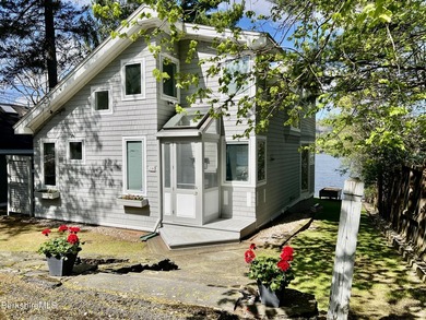 Experience the best of Berkshire living in this stunning - photo 2