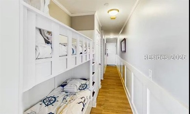 Gorgeous top floor, expansive ocean front view from your private - photo 12