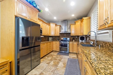 Beautiful move in 2 story home. This spacious 2,624 sq ft home - photo 4
