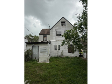 Calling All Investors !! Great potential for investors, flippers - photo 12