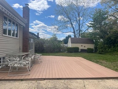PRICE IMPROVEMENT!! Spacious Colonial with a Sunny Southern - photo 13