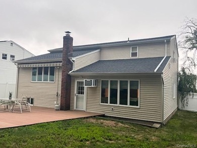 PRICE IMPROVEMENT!! Spacious Colonial with a Sunny Southern - photo 16