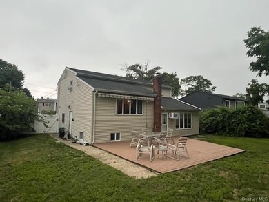 PRICE IMPROVEMENT!! Spacious Colonial with a Sunny Southern - photo 18