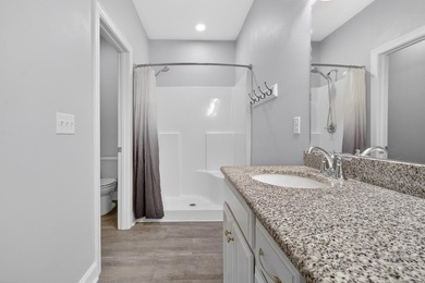 APPRAISAL IN HAND FOR $435K!!!INSTANT EQUITY on this charming - photo 19