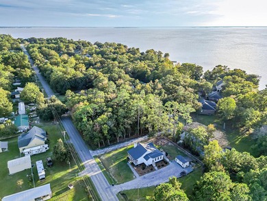 APPRAISAL IN HAND FOR $435K!!!INSTANT EQUITY on this charming - photo 35