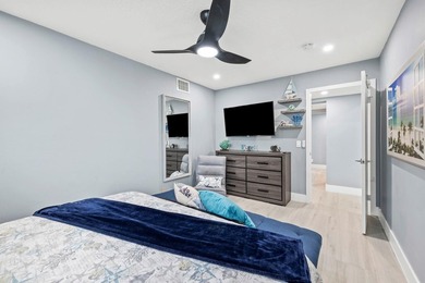 An exceptional opportunity to own a distinctive ocean front - photo 36