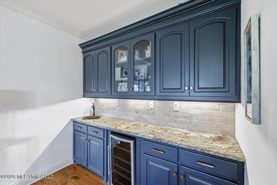 WATERVIEWS from almost all areas of this beautiful, luxurious - photo 50