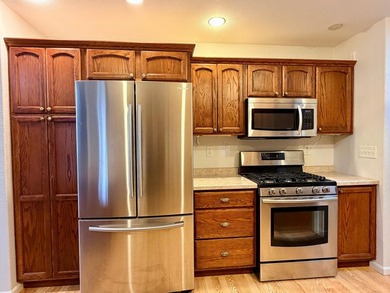 Enjoy the perfect blend of comfort, convenience, and - photo 4
