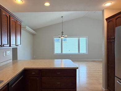 Enjoy the perfect blend of comfort, convenience, and - photo 8