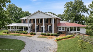 Welcome to 575 Moody Pike where Southern charm meets historic - photo 11