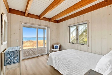 Tucked away on the shores of Fort Pond Bay, this well-kept 2,500 - photo 19