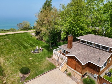 Lake Home Sale Pending in South Haven, Michigan