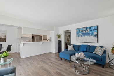 Welcome to your Dream Coastal Investment! This beautifully - photo 26