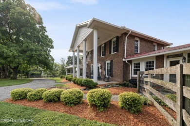 Welcome to 575 Moody Pike where Southern charm meets historic - photo 47