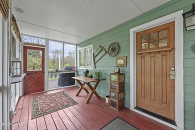 Lovingly maintained contemporary Cape set on just over an acre - photo 5