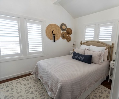 Rare opportunity to own TWO fully independent one bedroom - photo 25