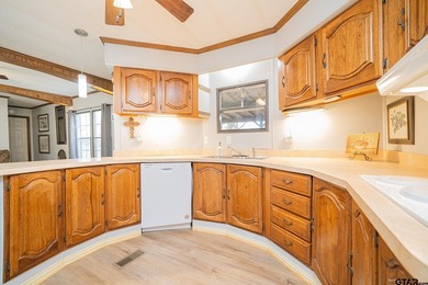 Waterfront Manufactured Home on Lake Bob Sandlin 2 Bed | 2 Bath - photo 25