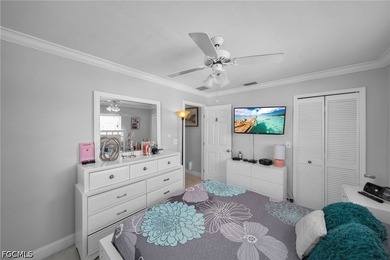 Beautiful pool home with a large backyard in Southwest Cape - photo 27