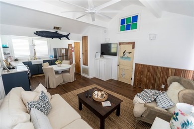 Rare opportunity to own TWO fully independent one bedroom - photo 31