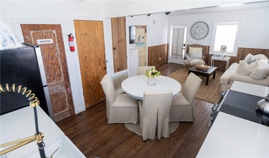 Rare opportunity to own TWO fully independent one bedroom - photo 34