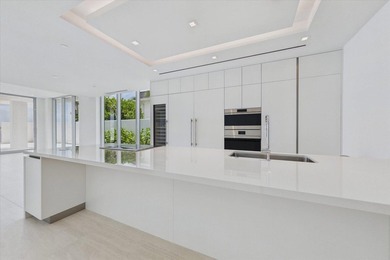 The ONLY DIRECT WATERFRONT Intracoastal Townhouse available in - photo 10