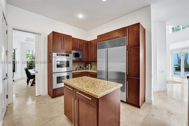 A true gem located on the Intracoastal Waterways on one of the - photo 13