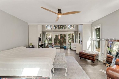 Beautifully renovated 3-bedroom, 2.5-bath home set on a private - photo 20