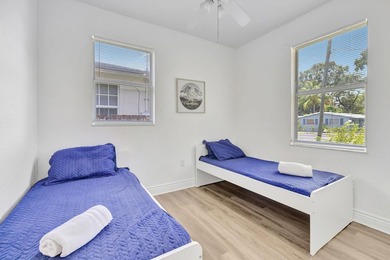 Rare opportunity to own a fully furnished 4-bedroom, 2-bath home - photo 20