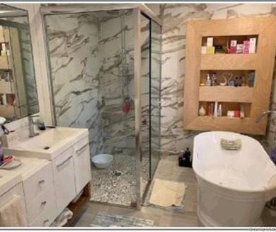 Property sold occupied. No lease, no access. Buyer assumes all - photo 21