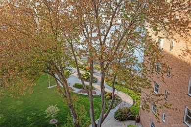 Welcome to Cryder Point in Beechhurst - where modern design - photo 22