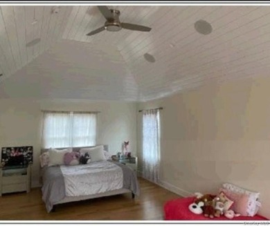 Property sold occupied. No lease, no access. Buyer assumes all - photo 23